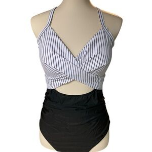 One piece suit, brand new size L